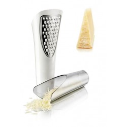 Râpe à fromage avec reservoir