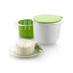 Cheese maker